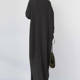 Serenya – módní šaty s dlouhými rukávy a výstřihem do V