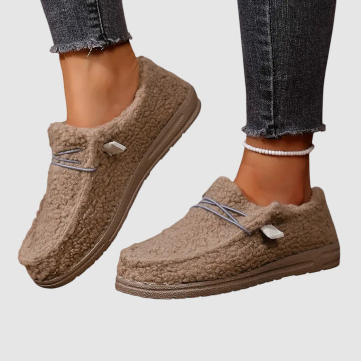 Luna - Elegantní semišové slip-on boty
