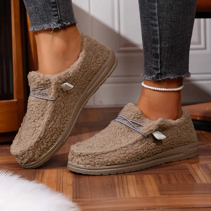 Luna - Elegantní semišové slip-on boty