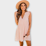 Elegantní Šaty Vzdušná Silueta Minimalistické Detaily