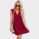 Elegantní Šaty Vzdušná Silueta Minimalistické Detaily