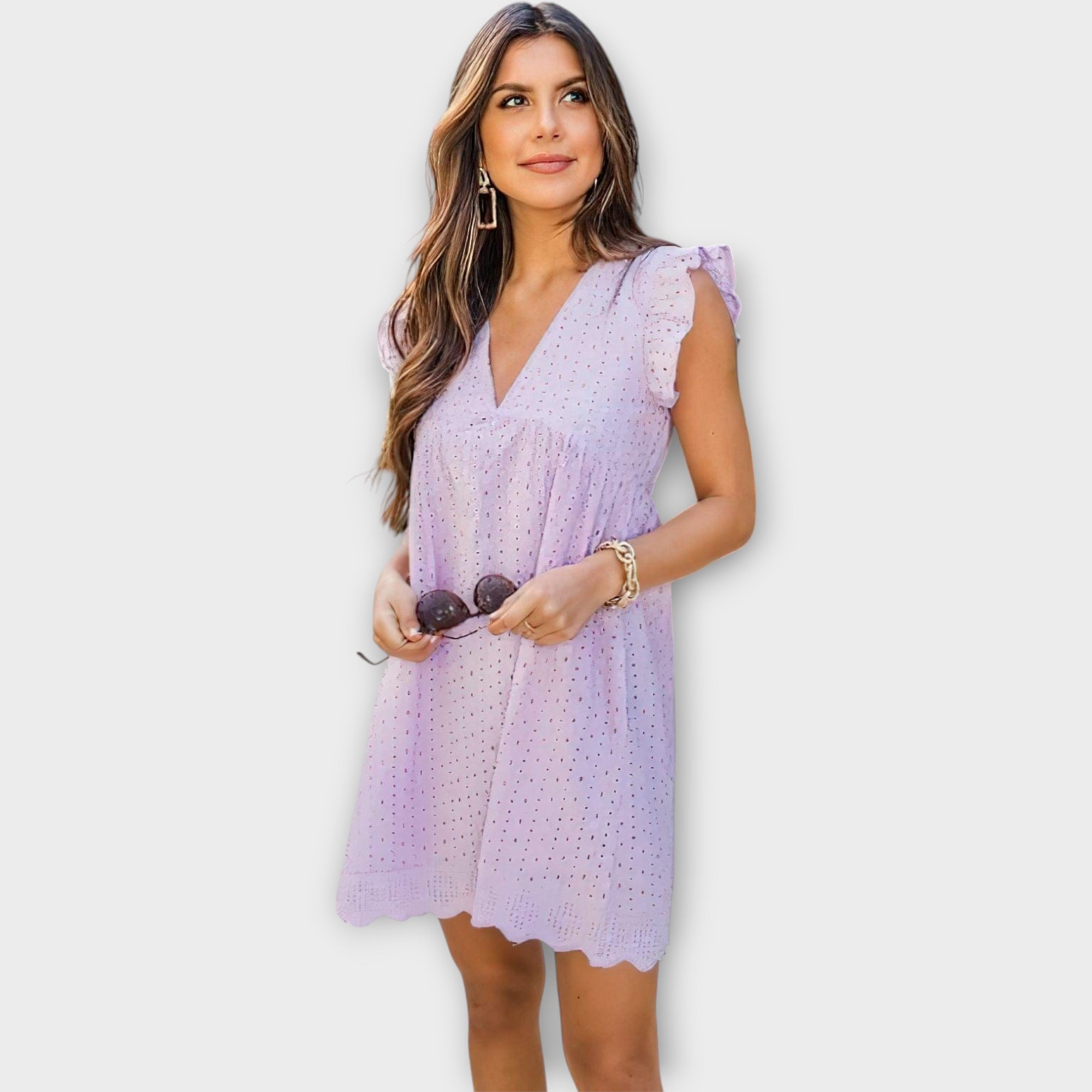 Elegantní Šaty Vzdušná Silueta Minimalistické Detaily