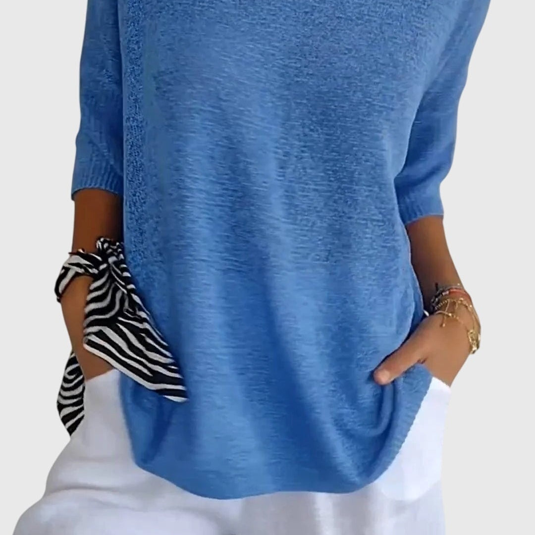 Cassandra - Elegantní top s V výstřihem