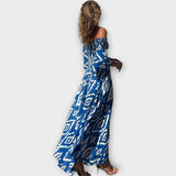 Dlouhé Šaty S Odhalenými Rameny Romantický Střih Elegantní