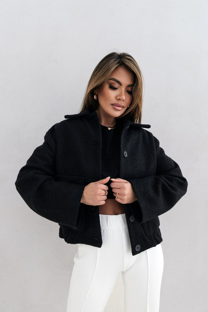 Neela - Elegantní přechodová bunda s klopovým límcem