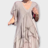 Dlouhé Šaty S Lehkou Vzdušnou Linií Nadčasovou Elegancí