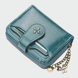 Nadčasová elegantní peněženka