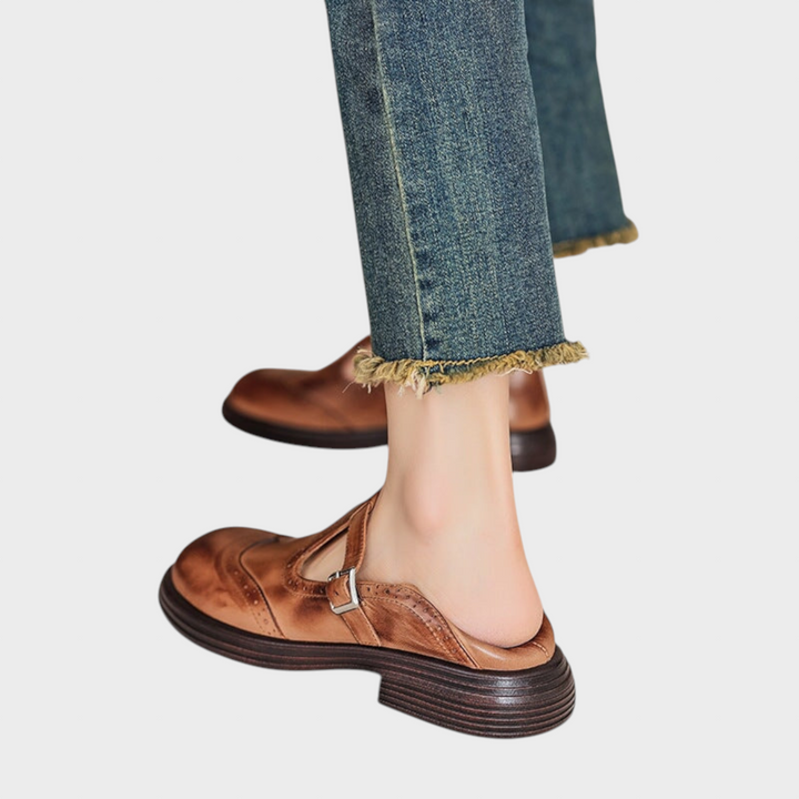 CAPITULINO - Elegantní Mary Janes z kůže