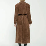 Clara - Elegantní trench coat z imitace semiše