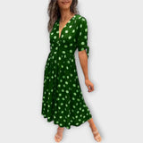 Elegantní Midi Šaty S Vzdušnou Siluetou A Pohybem Elegantním