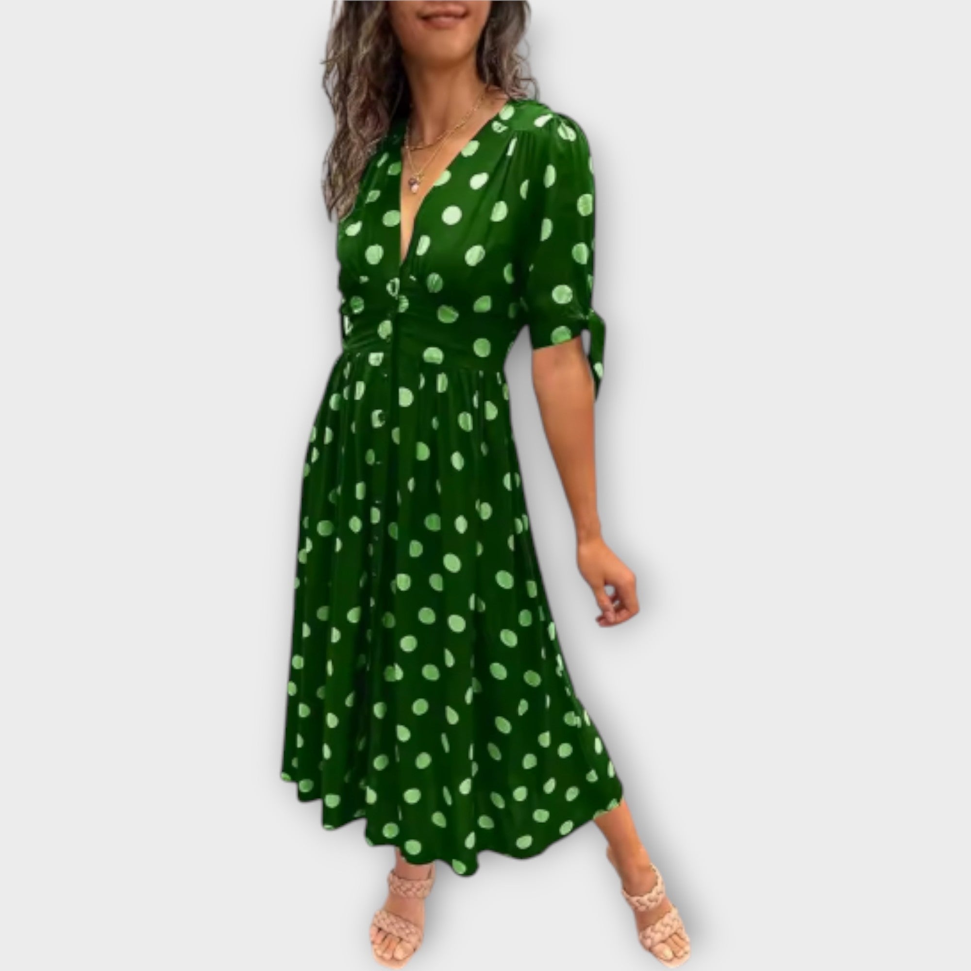 Elegantní Midi Šaty S Vzdušnou Siluetou A Pohybem Elegantním